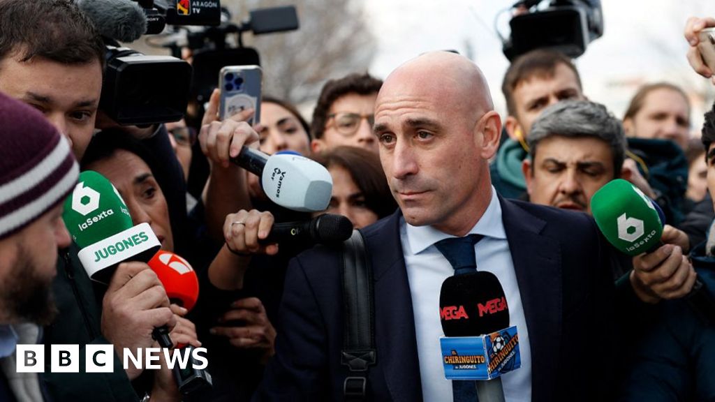 Luis Rubiales tells court Jenni Hermoso consented to World Cup kiss