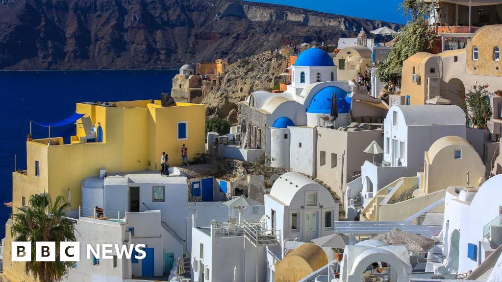 Santorini to shut schools as tremors rattle Greek island