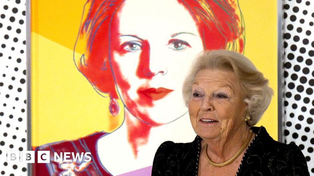 Warhol print of former Dutch Queen Beatrix accidentally thrown away