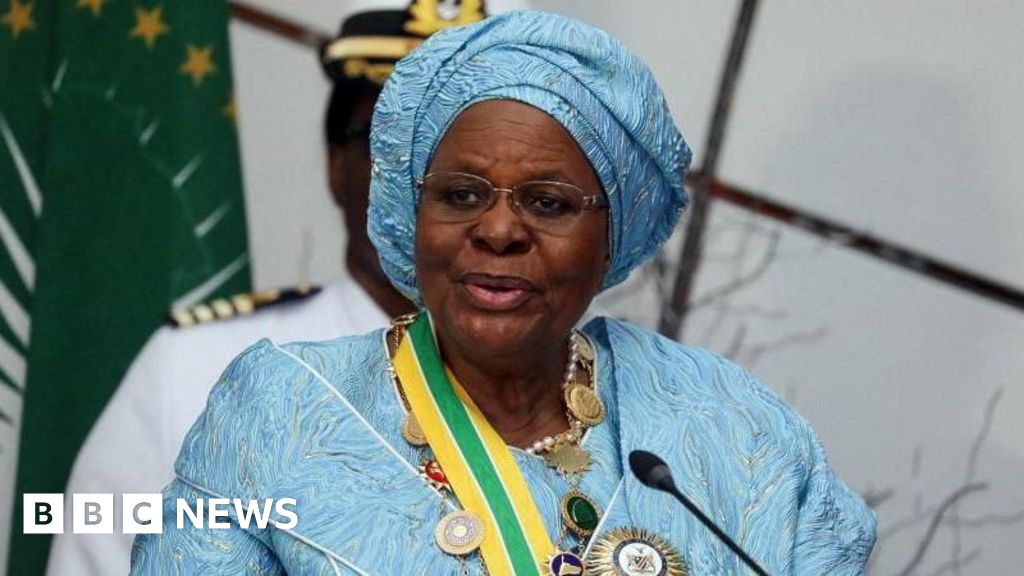 Namibian president announces free higher education, saying ‘fees have fallen’