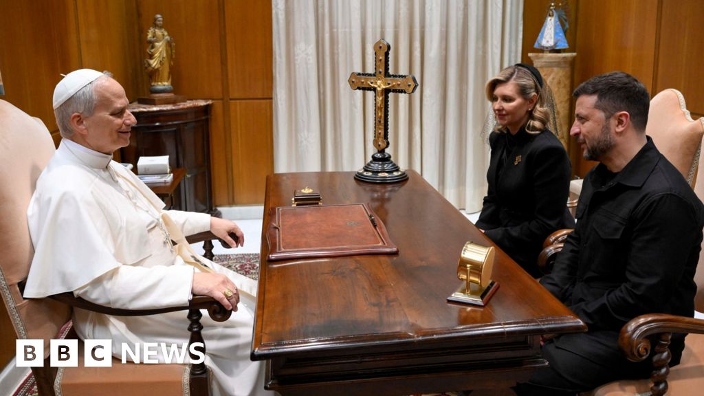 Pope meets Ukraine’s Zelensky after inauguration Mass