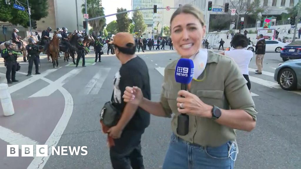 Australian journalist hit by ‘rubber bullet’