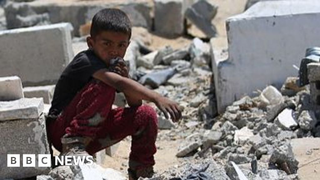 Gaza now worse than hell on earth, humanitarian chief tells BBC