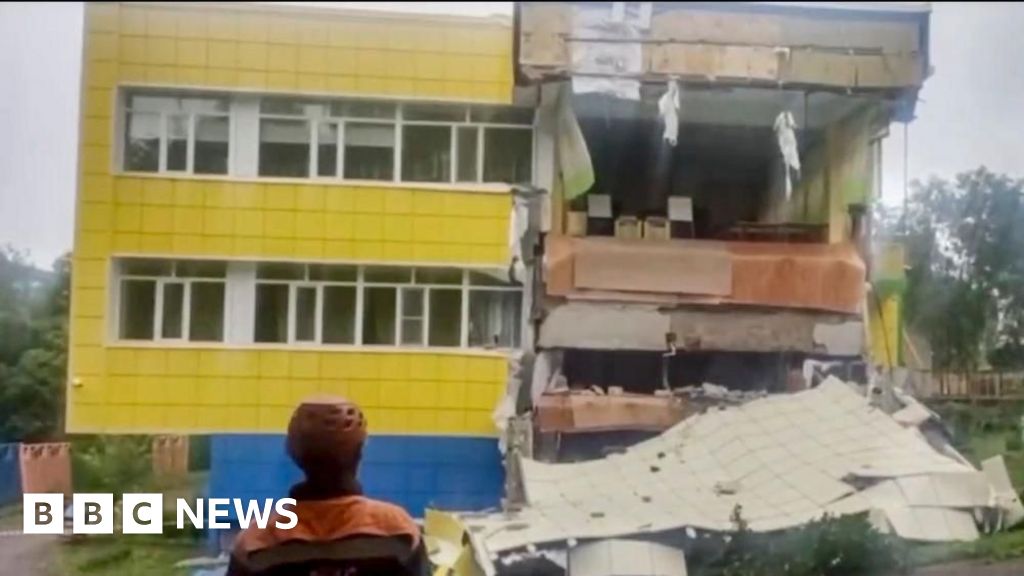 Tsunami warning sparks evacuations in Japan and US after powerful Russia earthquake