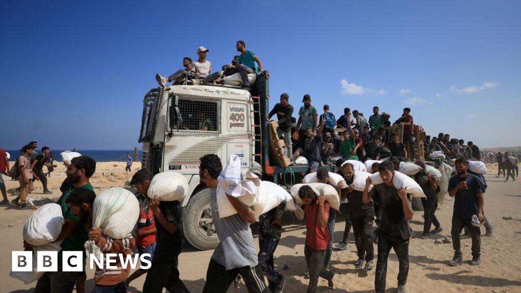 Israeli forces kill 67 Palestinians seeking aid in northern Gaza, Hamas-run ministry says