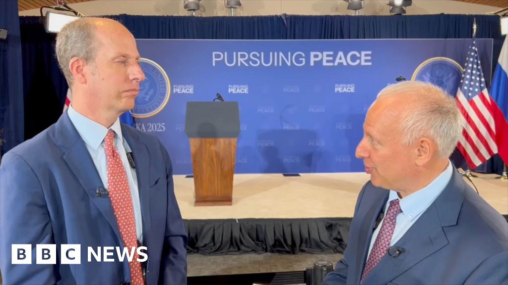 ‘A long way for nothing?’ BBC correspondents on Trump-Putin meeting