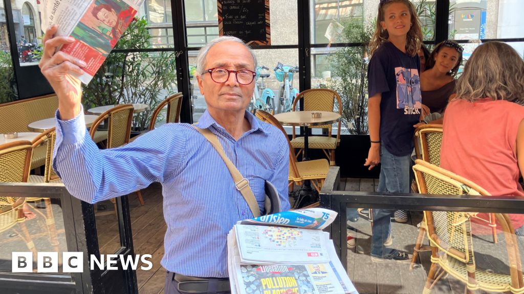 France’s last newspaper hawker gets Order of Merit after 50 years
