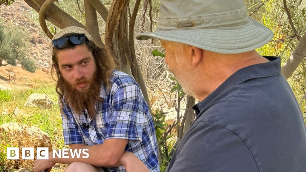Israeli settlers intensify campaign to drive out West Bank Palestinians