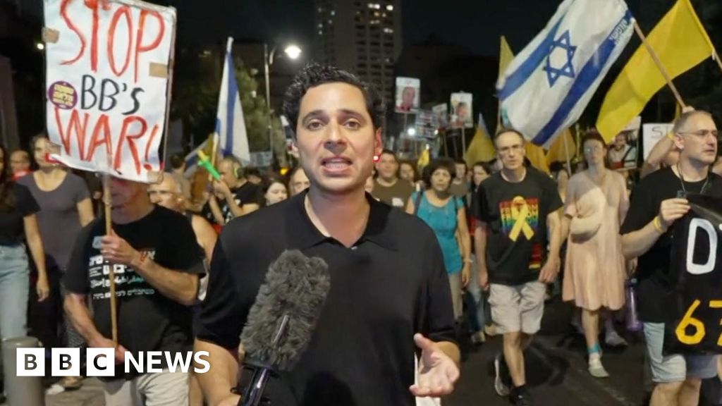 Jerusalem protesters converge on PM Netanyahu’s residence