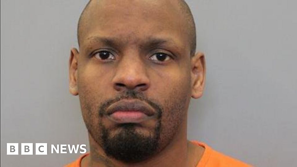Texas police hunt convict ‘mistakenly’ freed from jail