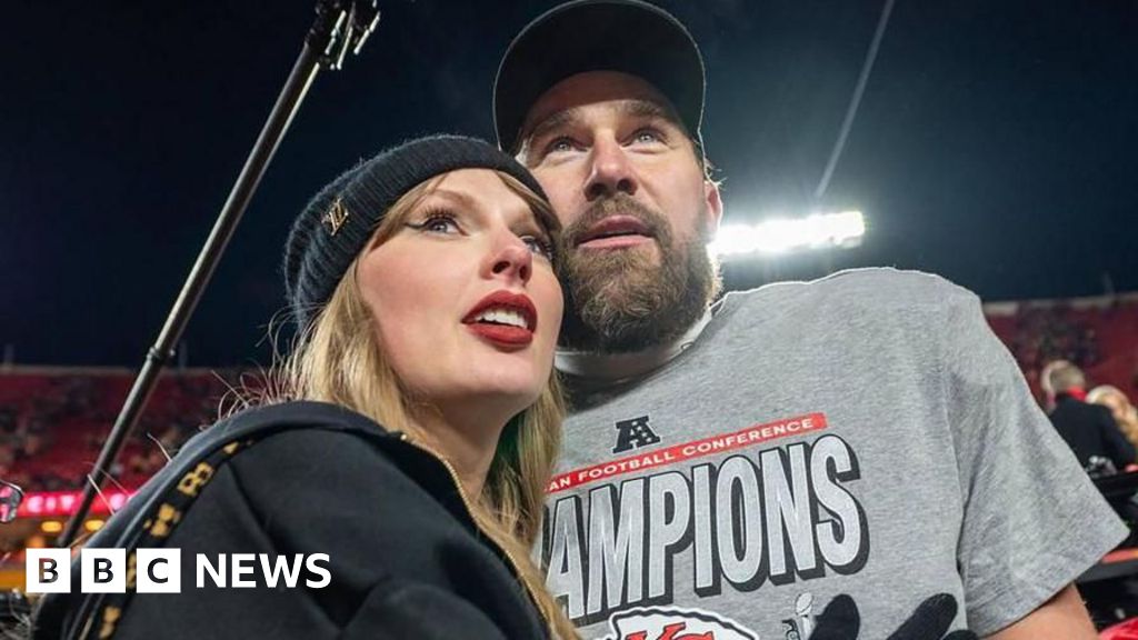 ‘I immediately freaked out’ – Taylor Swift’s engagement sends fans into frenzy
