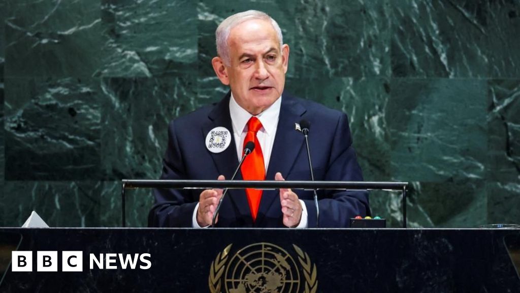 Netanyahu attacks Palestinian recognition as dozens walk out of UN speech