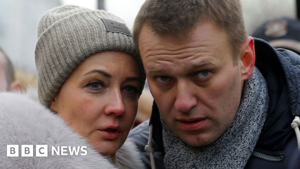 Tests show Navalny was poisoned in jail, his widow says