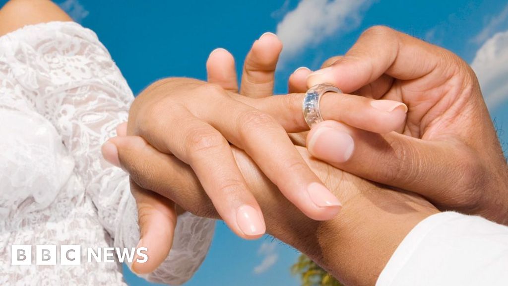 South Africa’s Constitutional Court rules that men can take wife’s surname