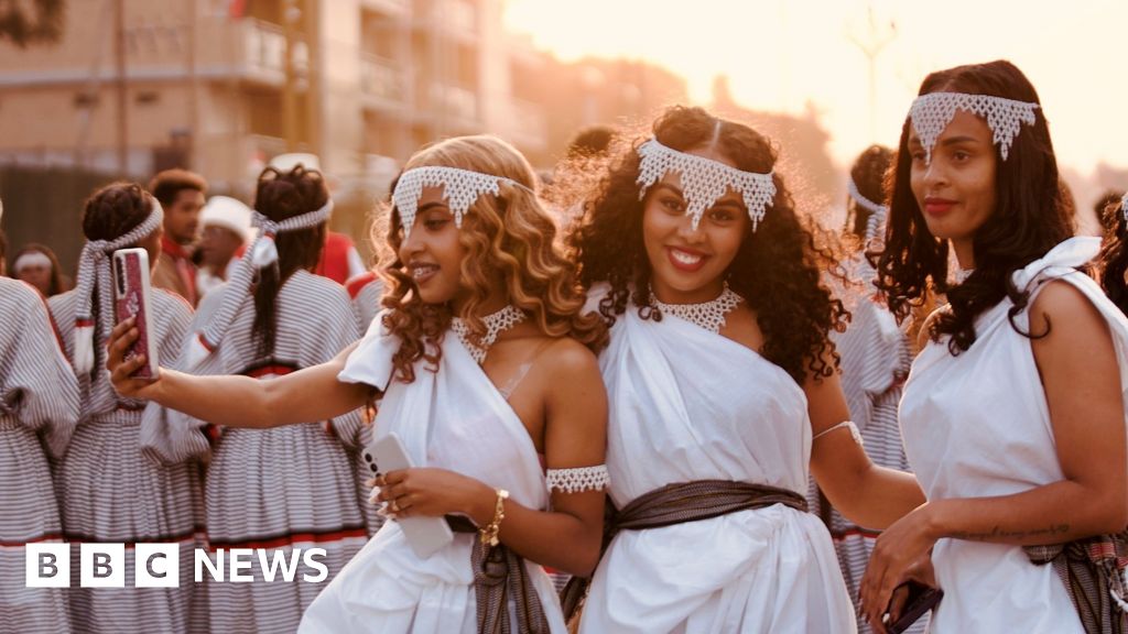 Selfies and singing as Ethiopia’s Oromo people celebrate thanksgiving