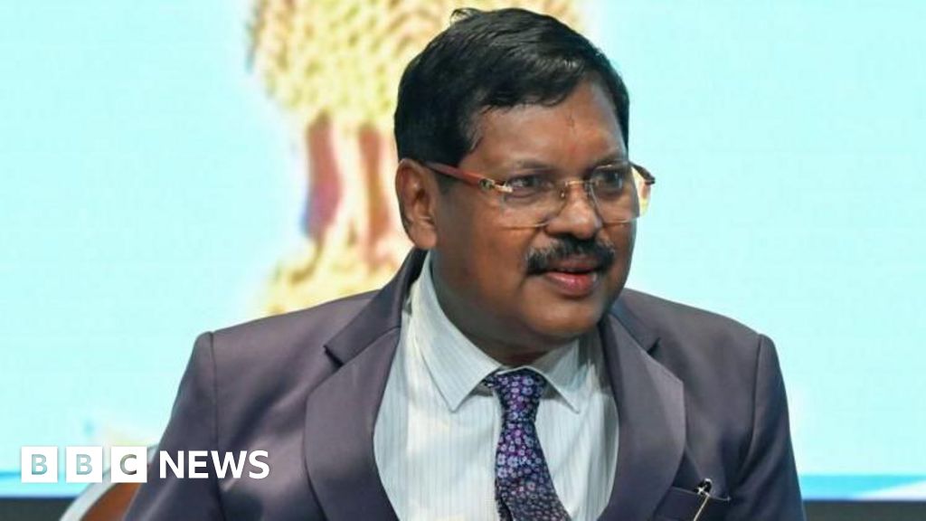 Shoe thrown at India’s top judge in religious row