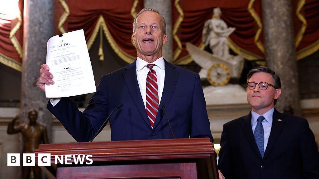 Senate fails to reopen government after fifth budget vote