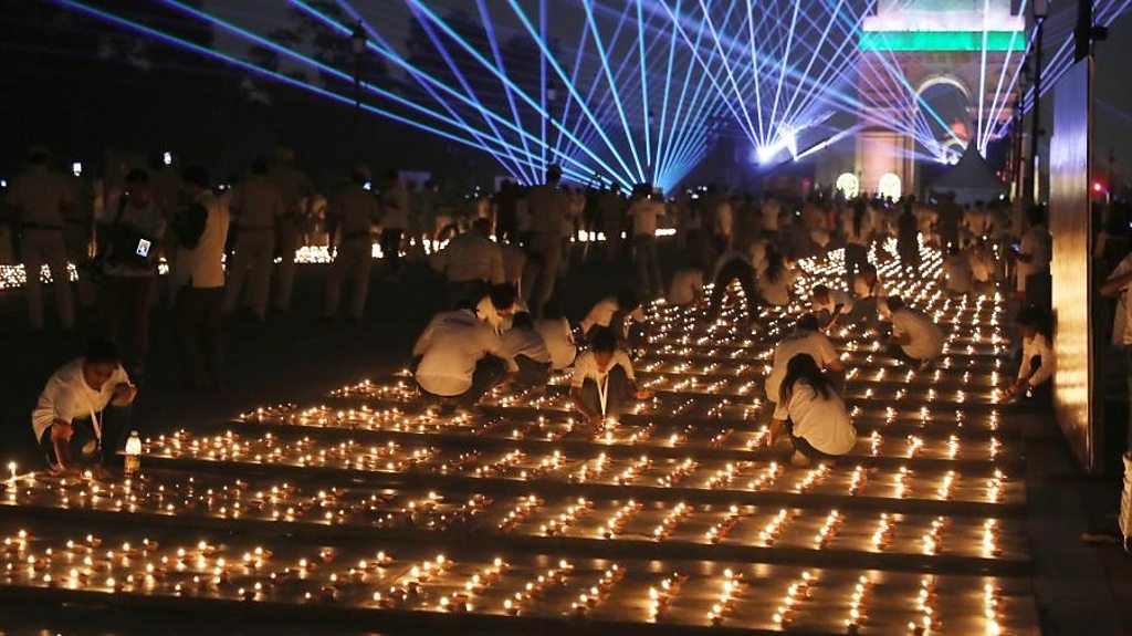 Indian town sets new record with 2.6m Diwali lamps