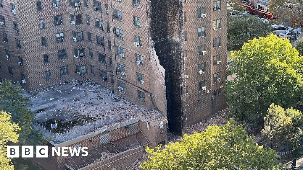 Chunk of New York apartment building collapses in possible explosion