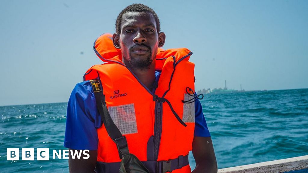 Senegal’s fishermen blame BP gas plant for dwindling catch off Saint-Louis